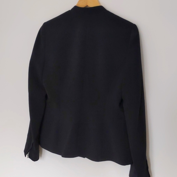 Laura Black Blazer, Button Front, Pockets, 8 - Picture 5 of 14